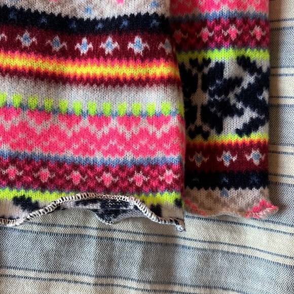 2T toddler long sleeve Christmas top bundle - Picture 5 of 11